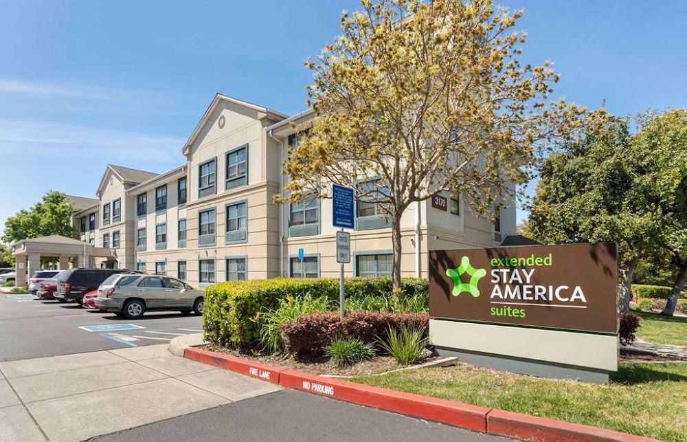 Extended Stay America Suites- Richmond - Hilltop Mall Vending Machine Location