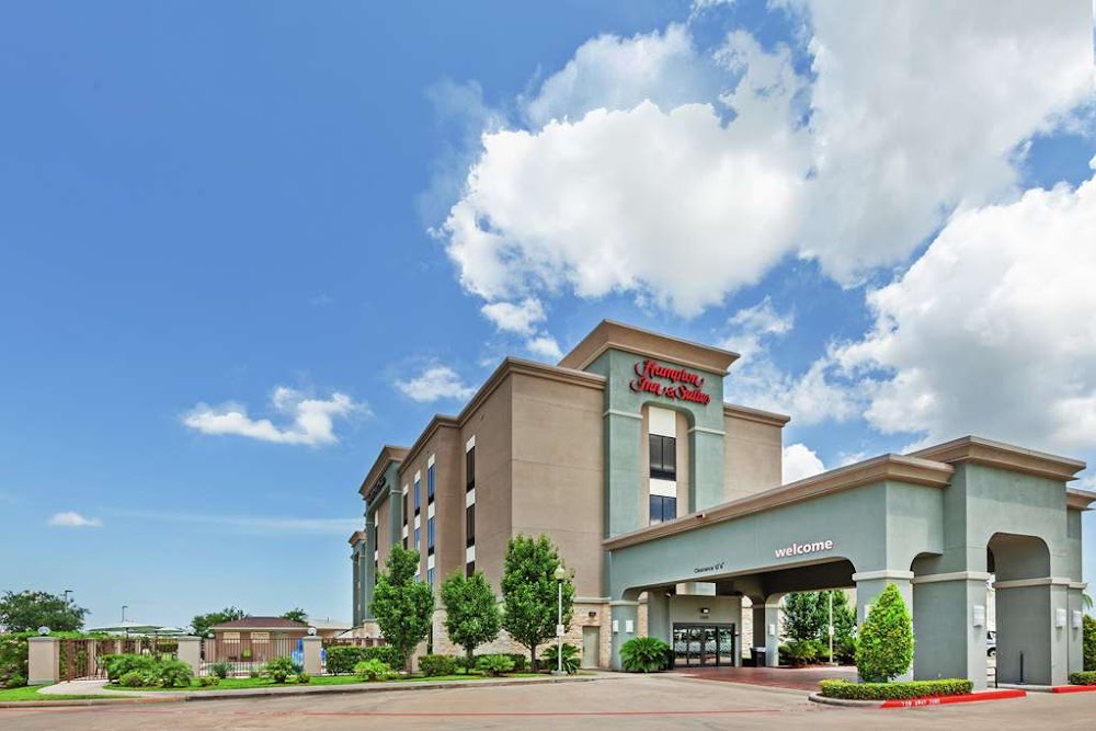 Hampton Inn & Suites Houston/League City Vending Machine Location