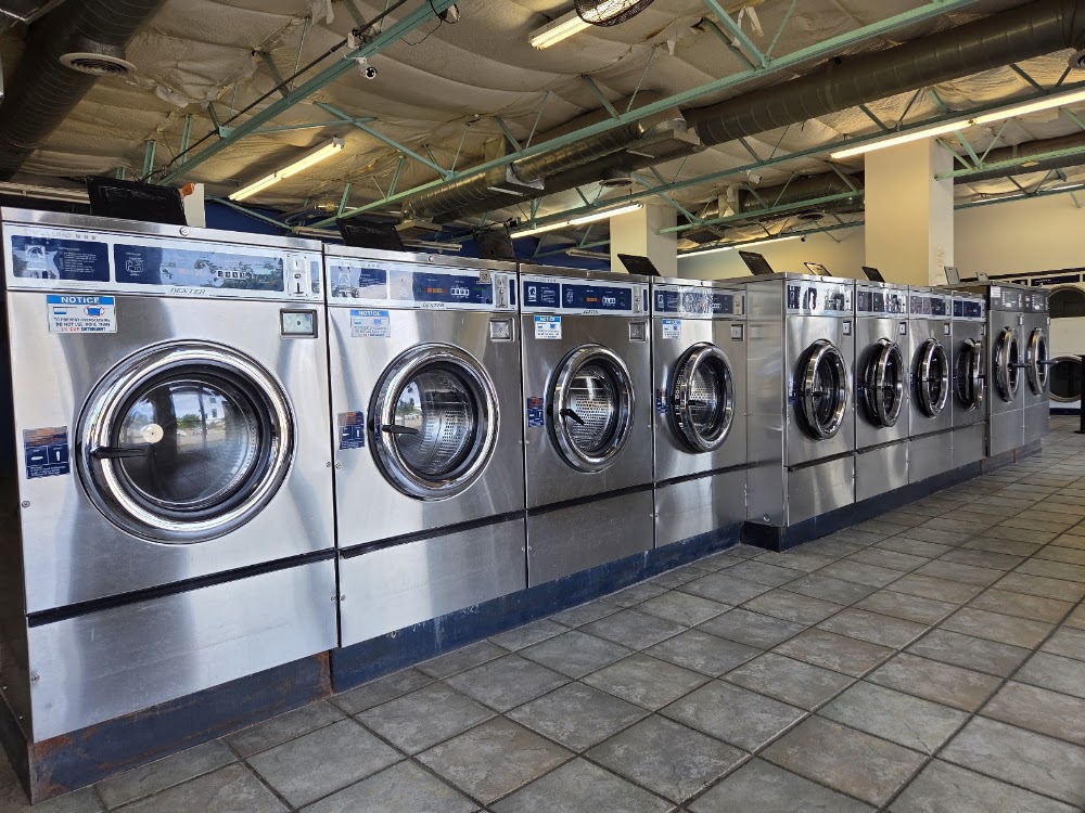 E Street Laundry Vending Machine Location