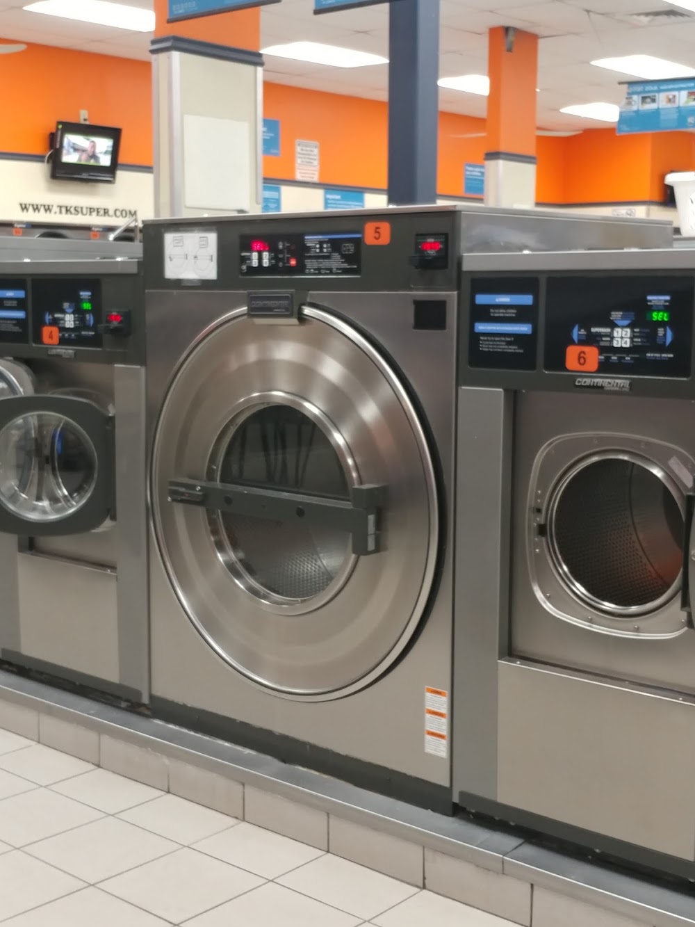 TopKat Super Laundromat Vending Machine Location