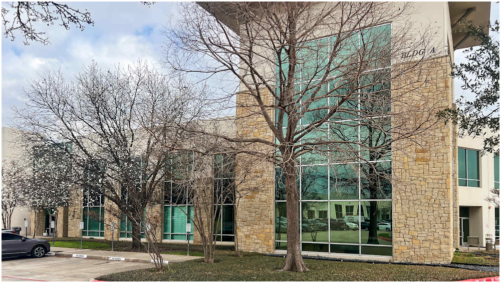 Regus - Lewisville - Vista Point North Vending Machine Location