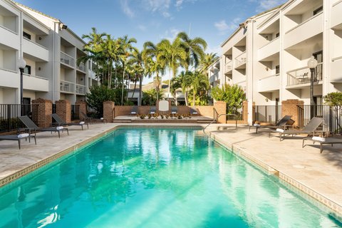 Courtyard by Marriott West Palm Beach Vending Machine Location