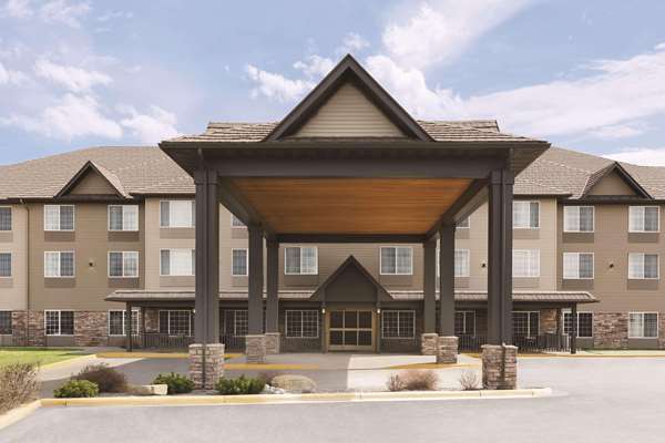 Country Inn & Suites by Radisson, Billings, MT Vending Machine Location