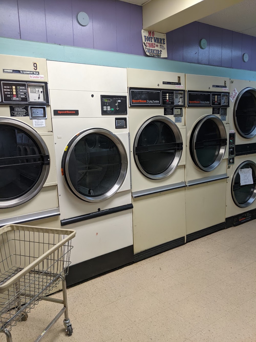 Shop Drop & Dry Laundromat Vending Machine Location