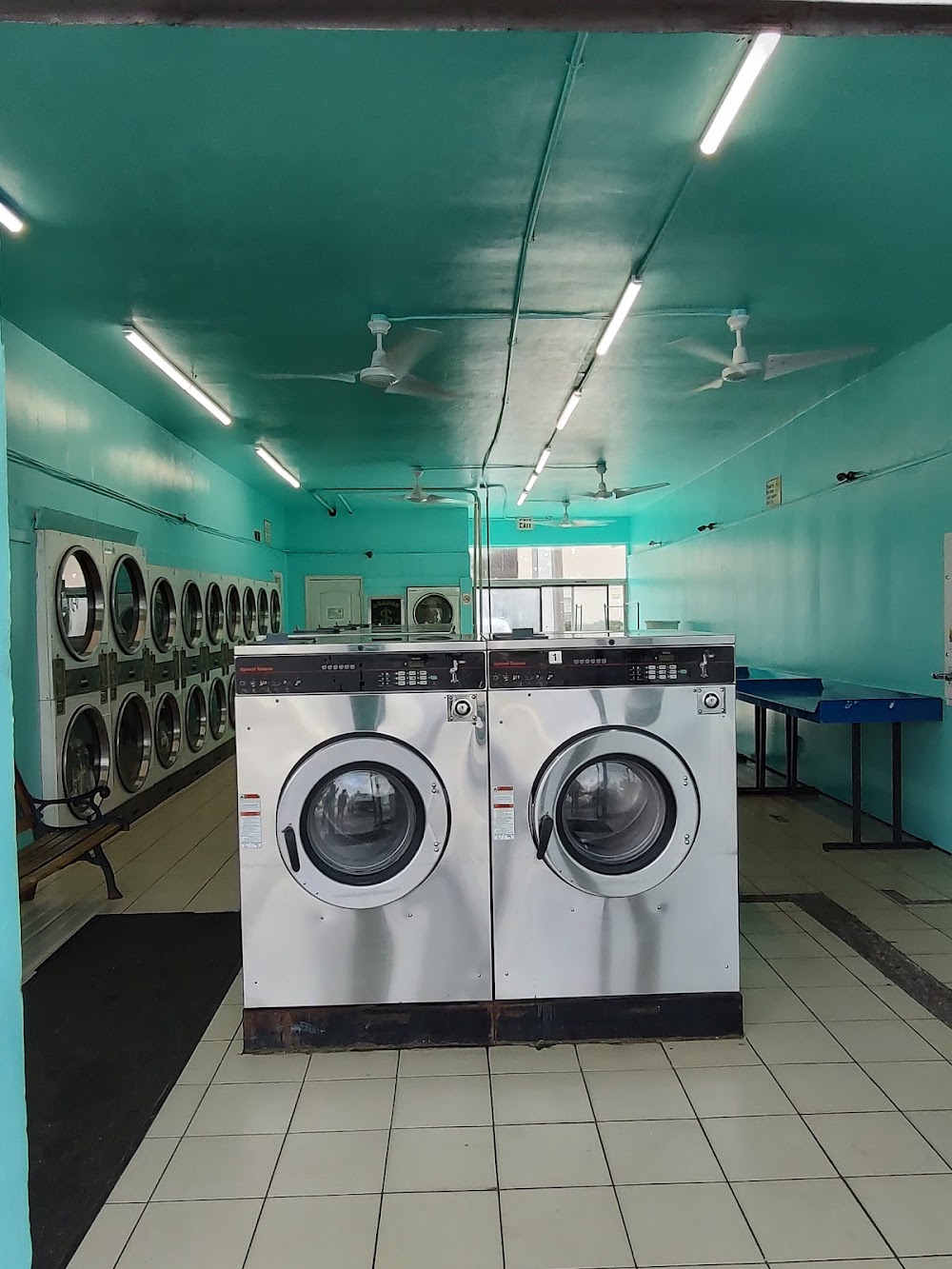 Pompano 24 HR. Laundry LLC Vending Machine Location
