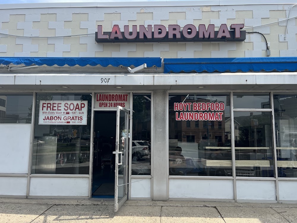Hoyt Bedford Laundromat Vending Machine Location