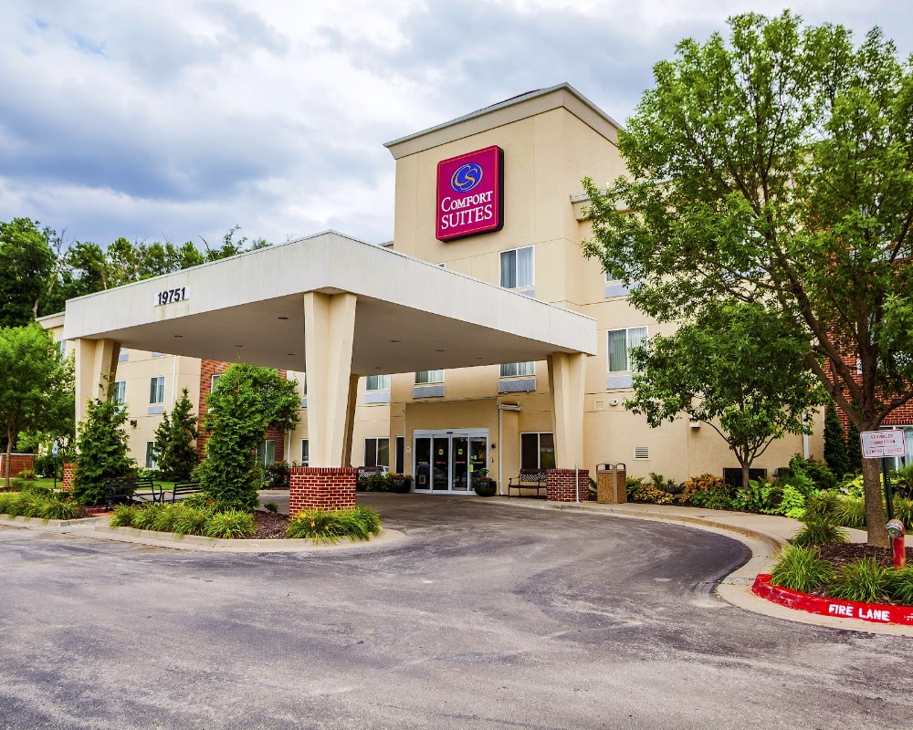 Comfort Suites Independence - Kansas City Vending Machine Location