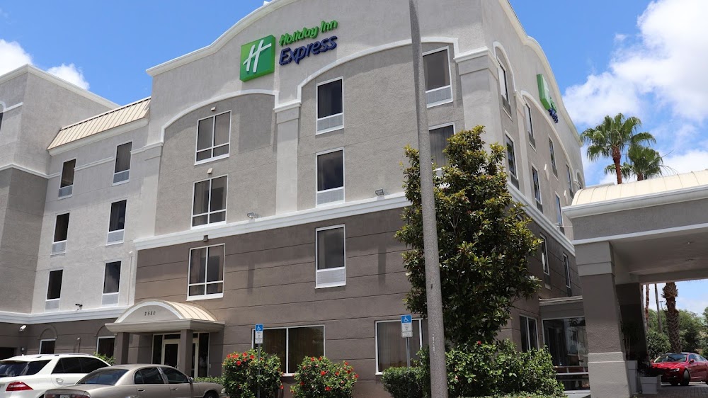 Holiday Inn Express & Suites Clearwater/US 19 N by IHG Vending Machine Location