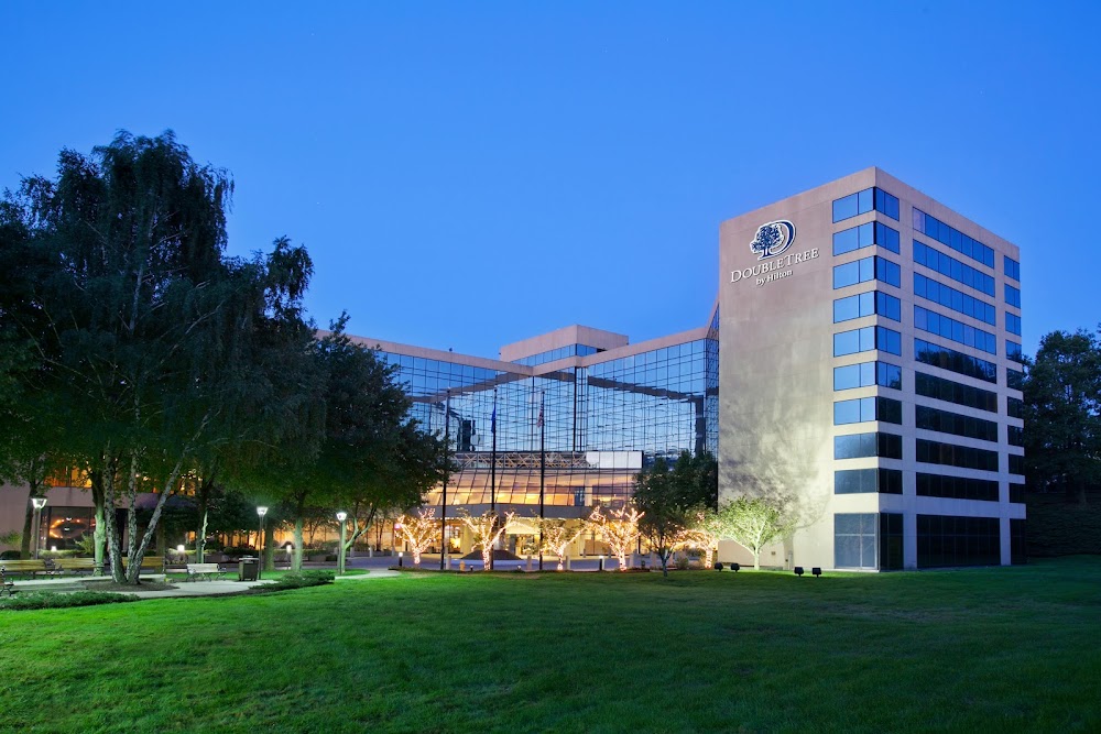 DoubleTree by Hilton Stamford Vending Machine Location