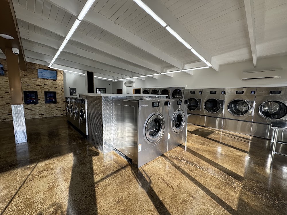 Blue Wave Laundry Vending Machine Location
