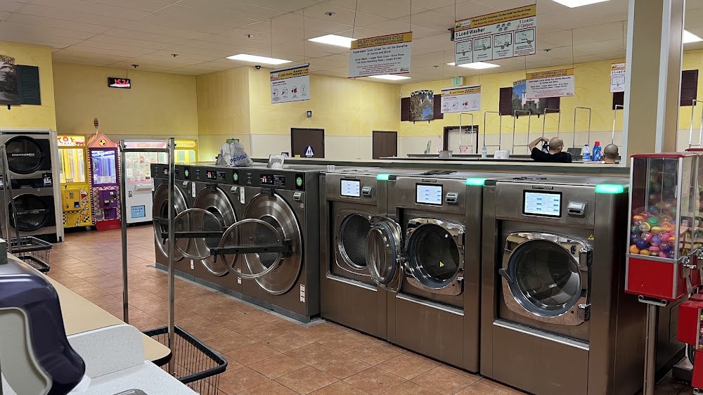 Simi Valley Laundry Vending Machine Location
