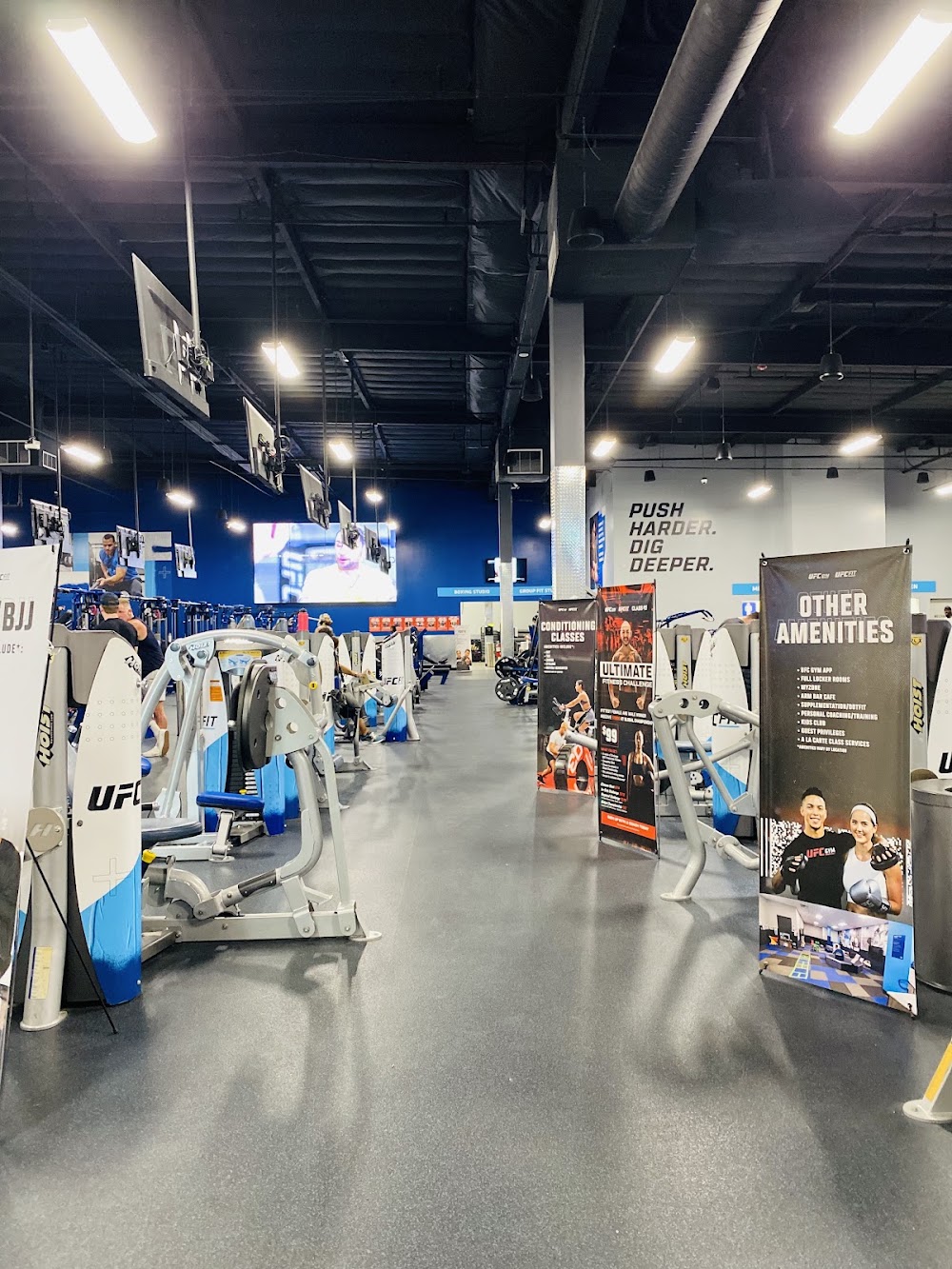 UFC GYM MURRIETA Vending Machine Location