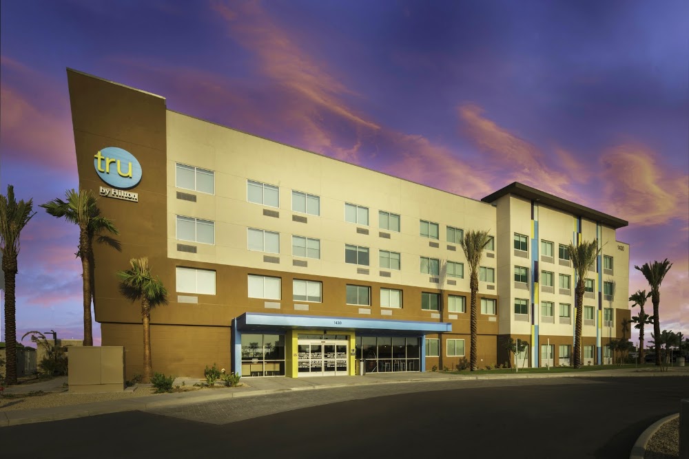 Tru by Hilton Goodyear Phoenix West Vending Machine Location