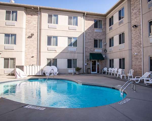 Sleep Inn & Suites at Concord Mills Vending Machine Location