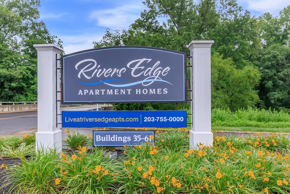 Rivers Edge Vending Machine Location