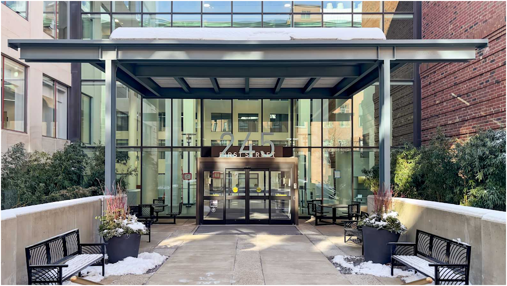 Regus - Cambridge - Kendall Square Vending Machine Location