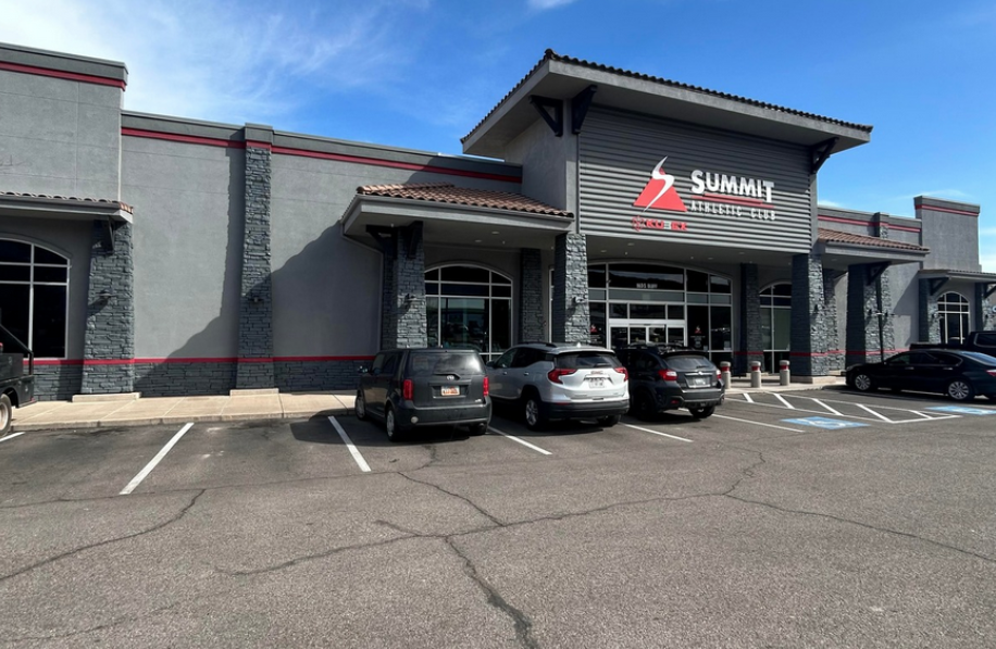 Summit Athletic Club Vending Machine Location