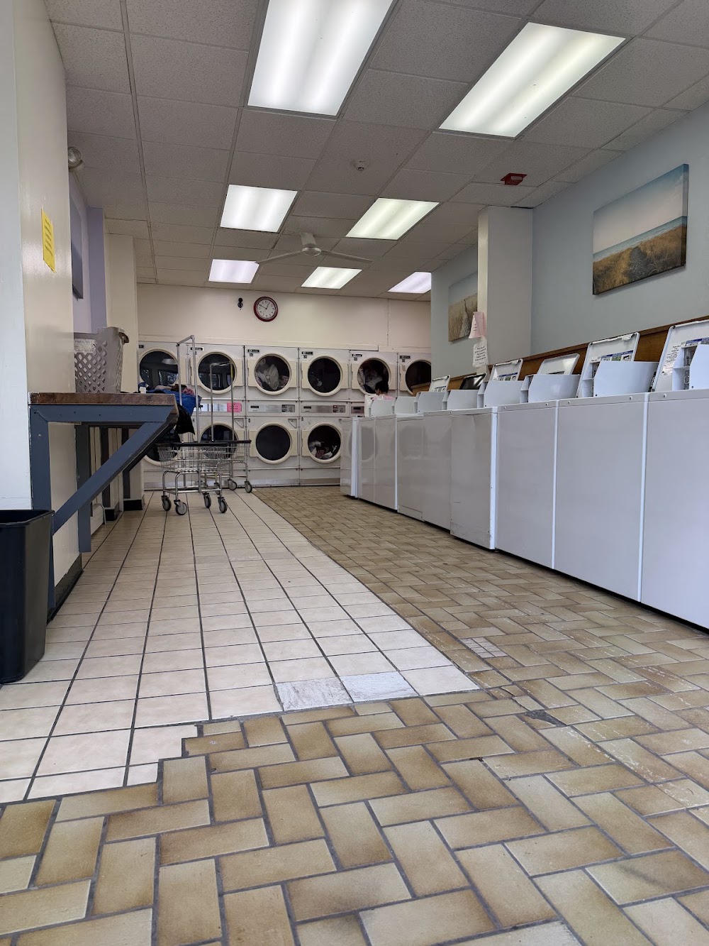 Wash and Dry Vending Machine Location
