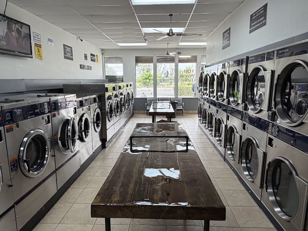 Concord Laundromat & Wash And Fold Vending Machine Location