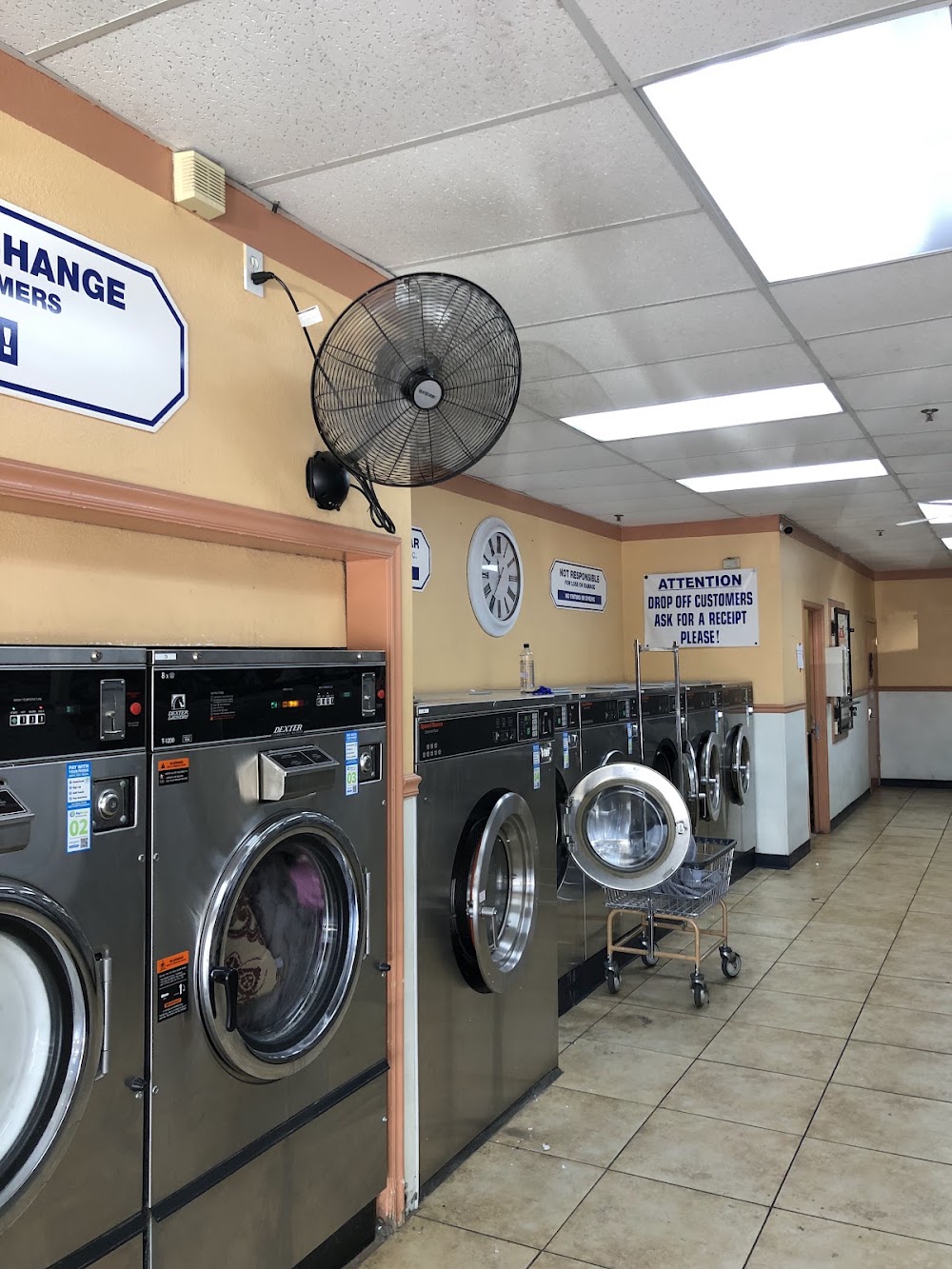 Happy Wash n' Dry Vending Machine Location
