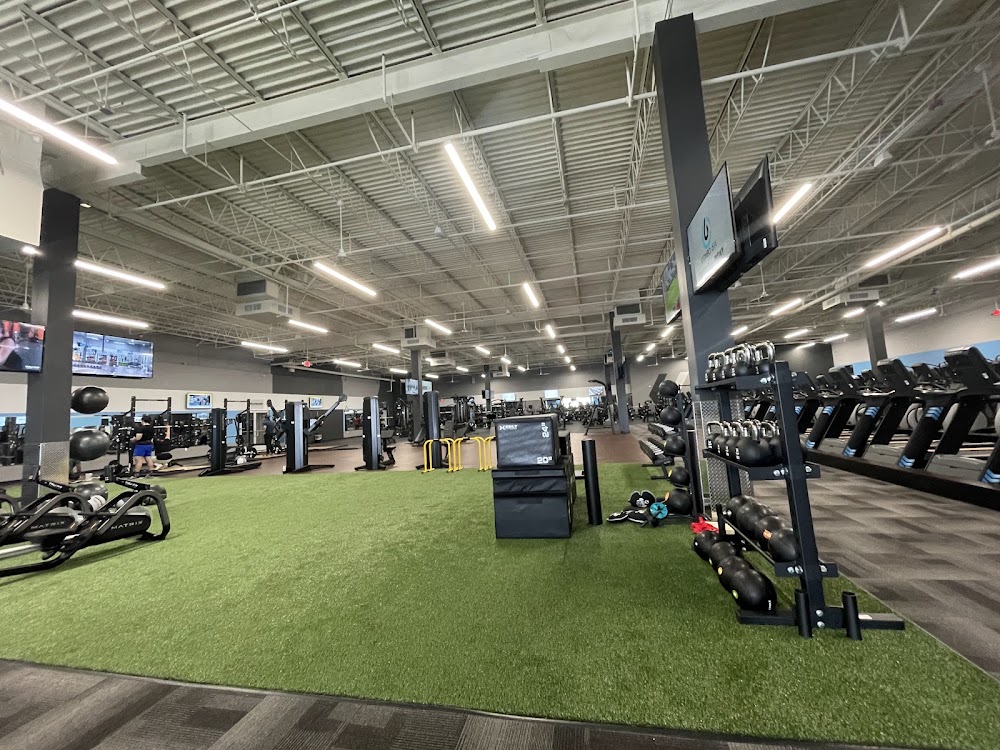 TruFit Athletic Clubs - University Dr Vending Machine Location