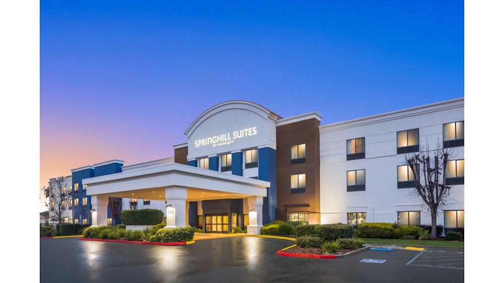 SpringHill Suites by Marriott Modesto Vending Machine Location