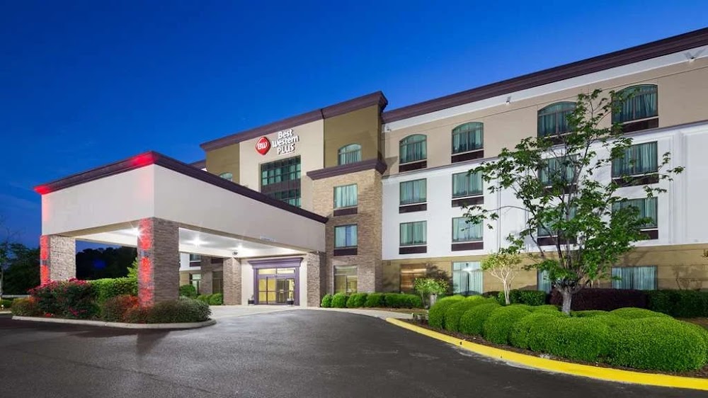 Best Western Plus Birmingham Inn & Suites Vending Machine Location