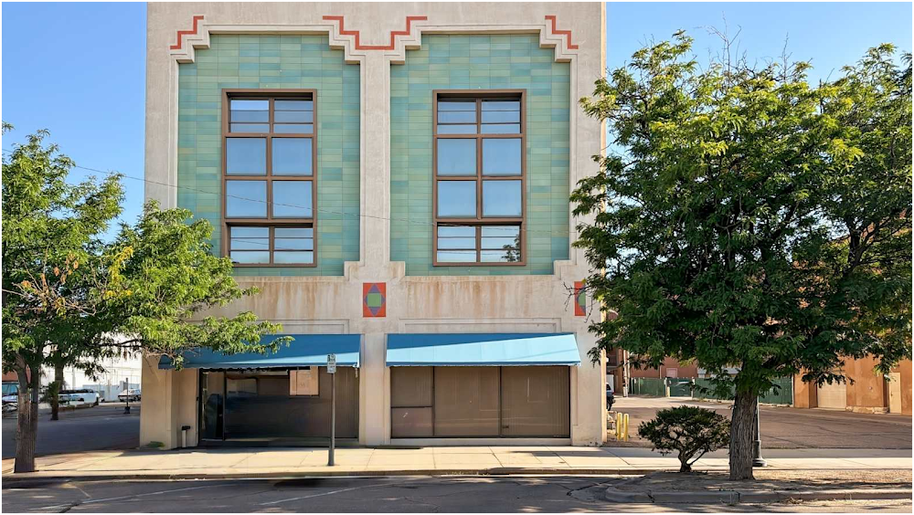 HQ West 2nd Street Vending Machine Location