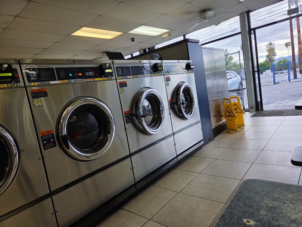 COIN LESS LAUNDRY Vending Machine Location