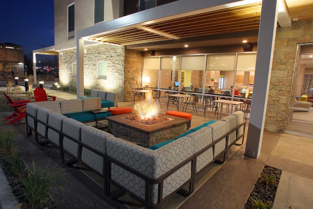 Home2 Suites by Hilton Nampa Vending Machine Location