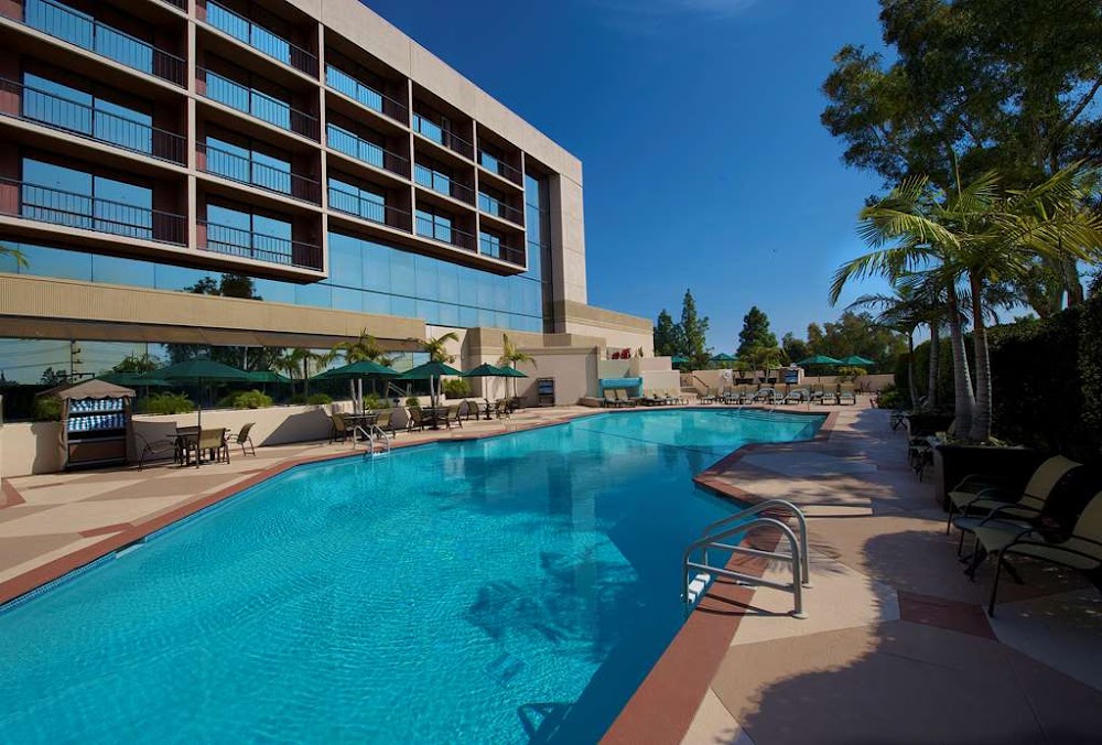 Hilton Orange County/Costa Mesa Vending Machine Location