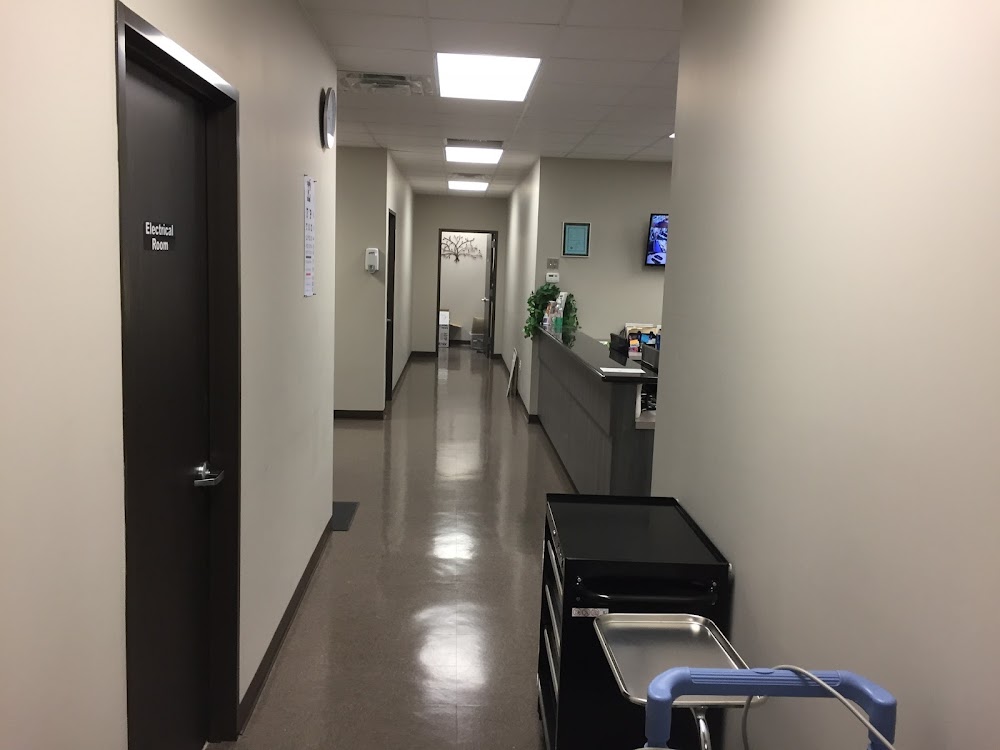 Pearland Physicians-Walk-in Clinic Vending Machine Location