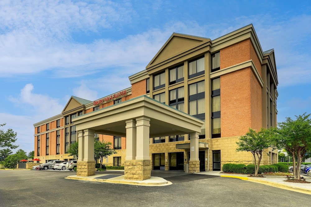 Drury Inn & Suites Birmingham Lakeshore Drive Vending Machine Location
