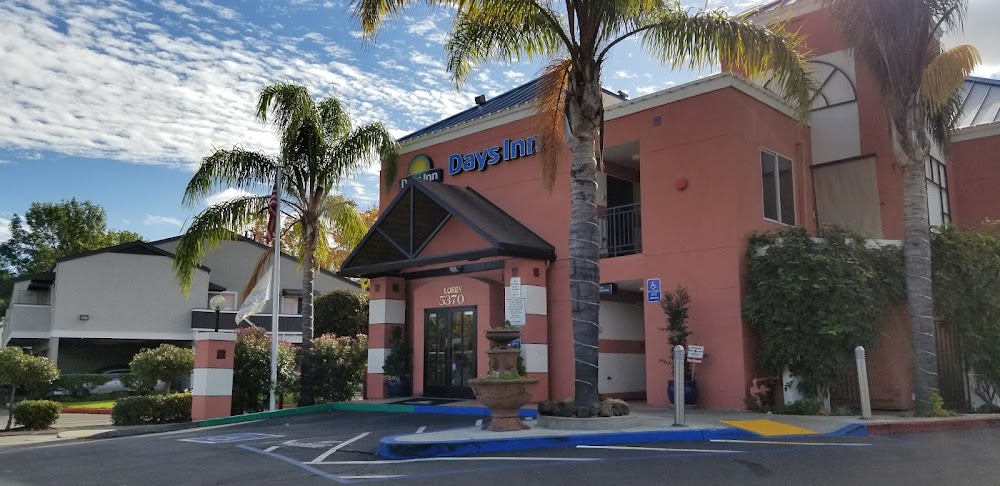 Days Inn by Wyndham Concord CA Vending Machine Location