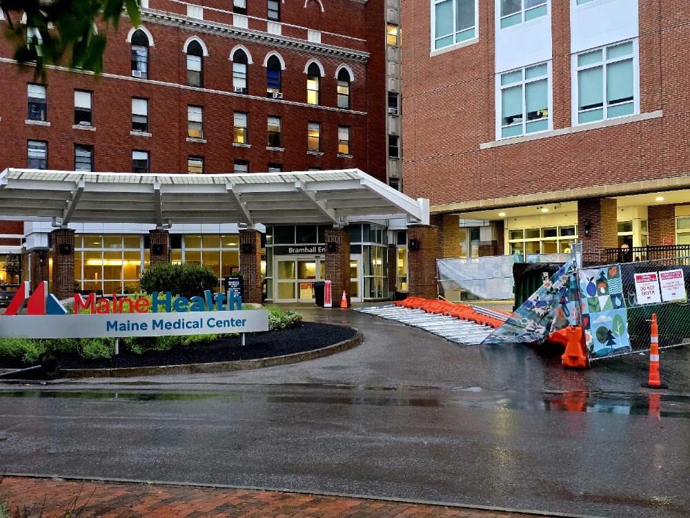 Maine Medical Center Vending Machine Location