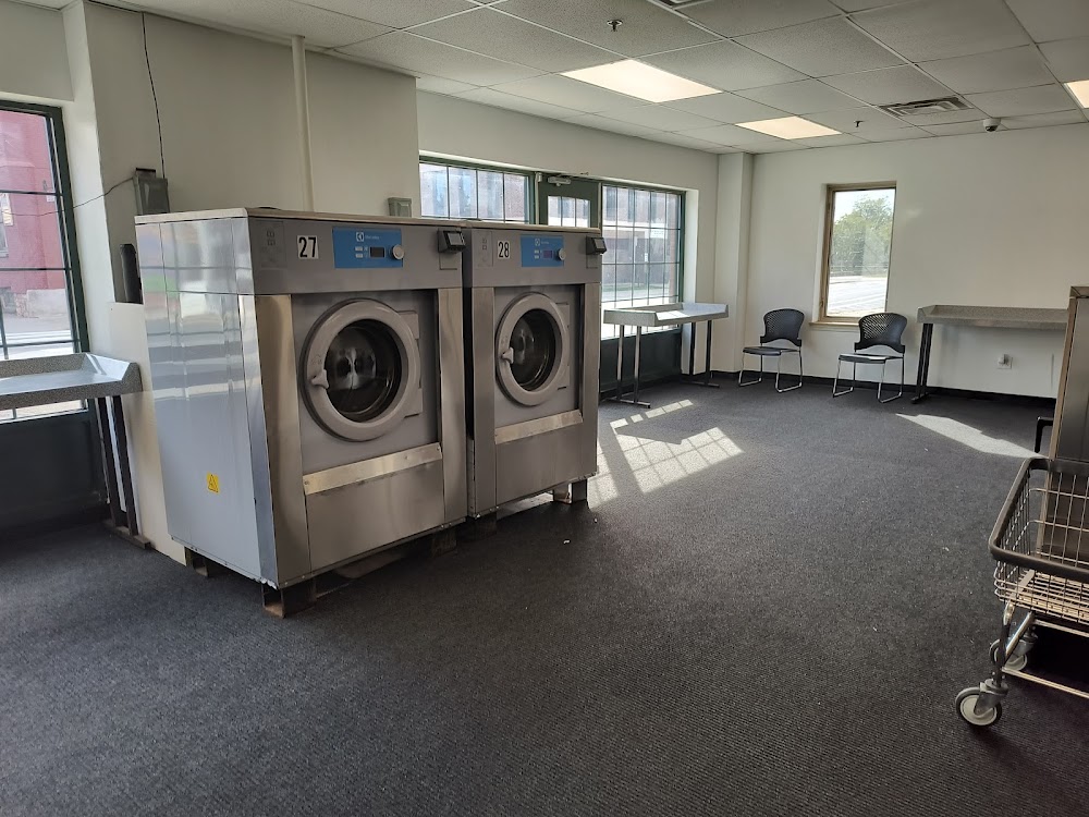 Pearl Street Laundromat Vending Machine Location