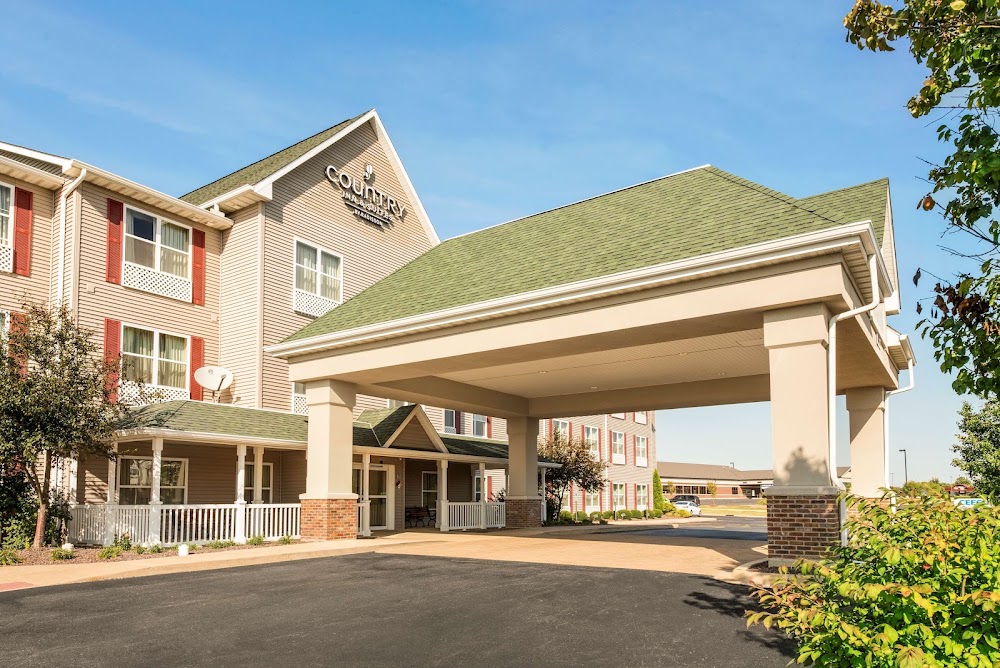 Country Inn & Suites by Radisson, Peoria North, IL Vending Machine Location