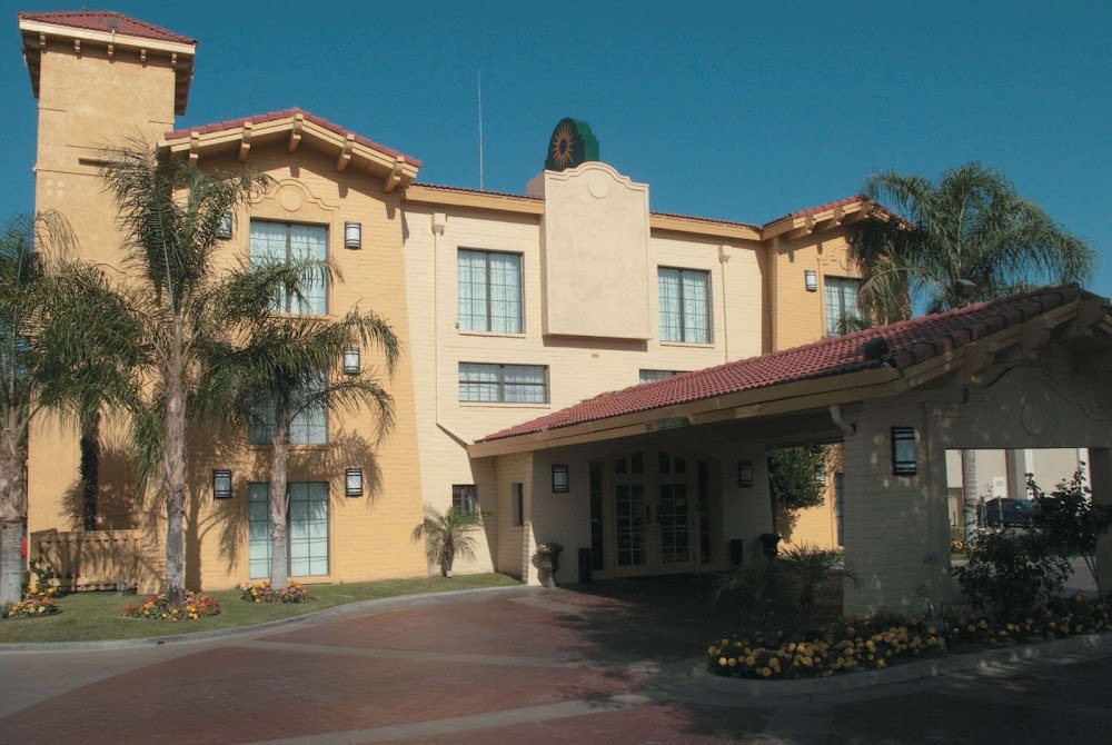 La Quinta Inn by Wyndham Bakersfield South Vending Machine Location