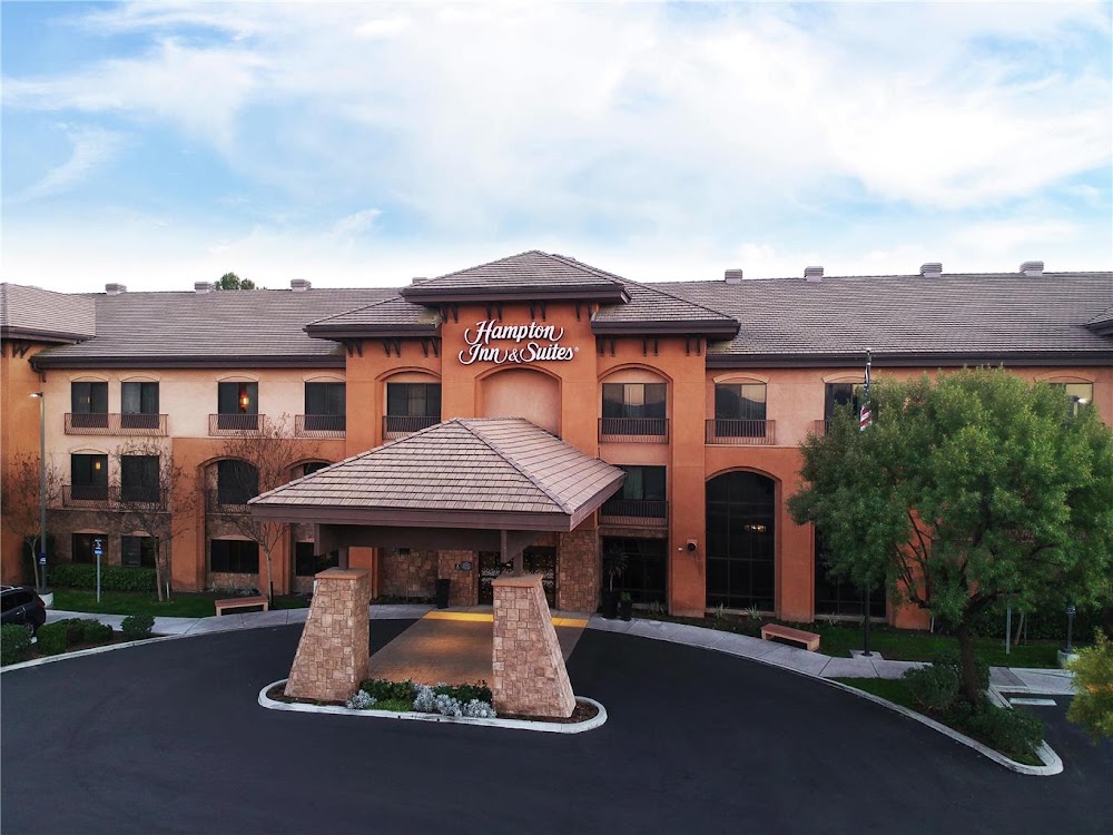 Hampton Inn & Suites Temecula Vending Machine Location