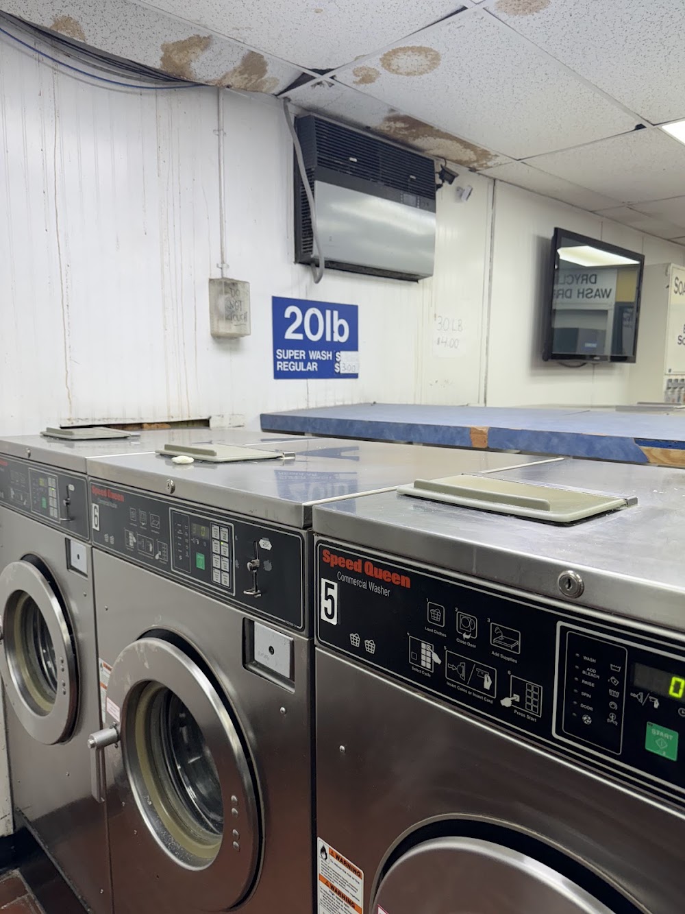 Wash Tub of Hartford Laundromat Vending Machine Location