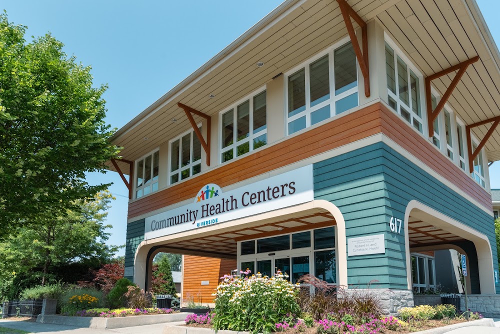 Community Health Centers – Riverside Vending Machine Location