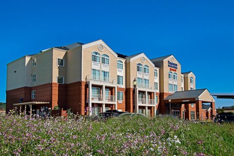 Fairfield by Marriott Inn & Suites Fairfield Napa Valley Area Vending Machine Location