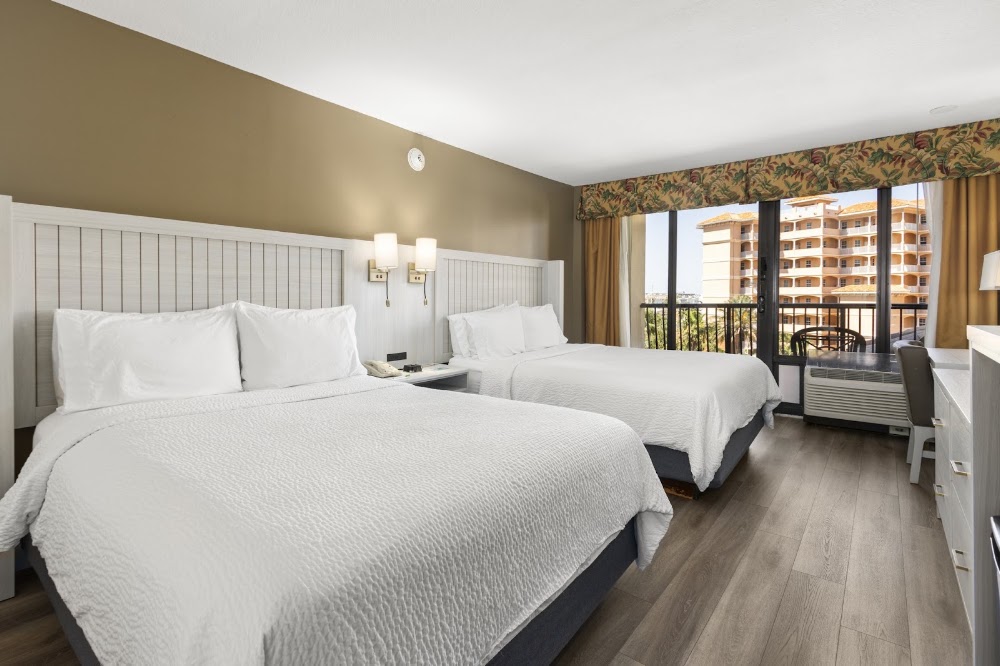 Holiday Inn & Suites Clearwater Beach by IHG Vending Machine Location