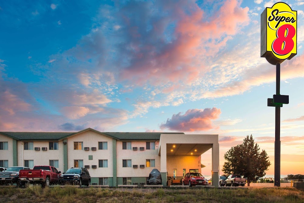 Super 8 by Wyndham Pueblo Vending Machine Location