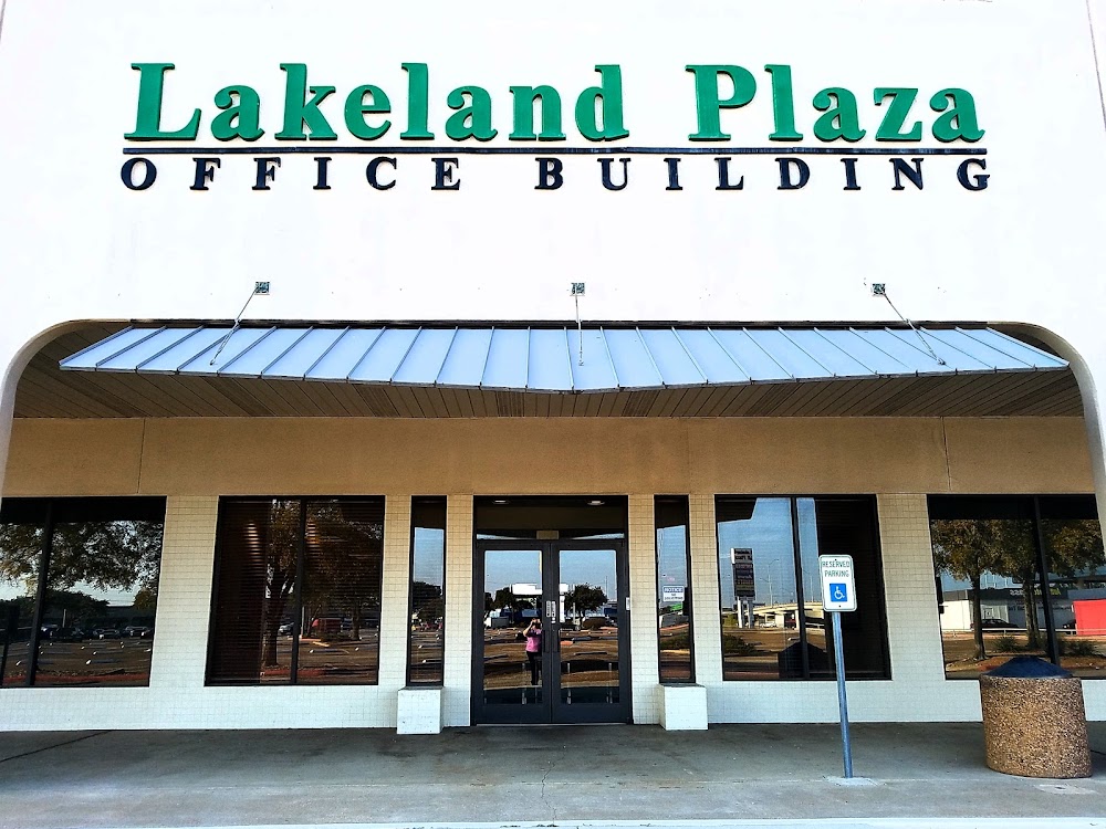 Lakeland Plaza Office Building Vending Machine Location