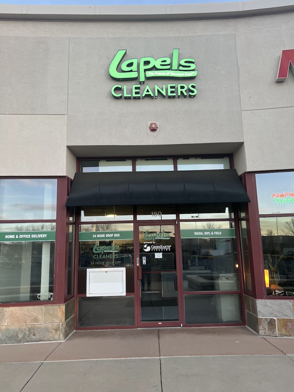 Lapels Cleaners Vending Machine Location