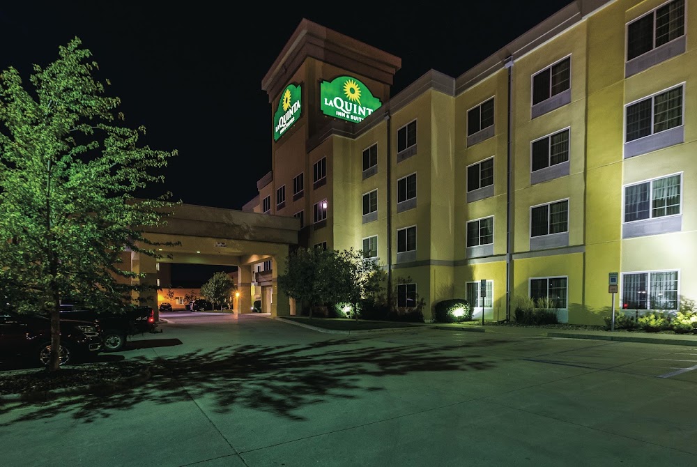 La Quinta Inn & Suites by Wyndham Fargo-Medical Center Vending Machine Location