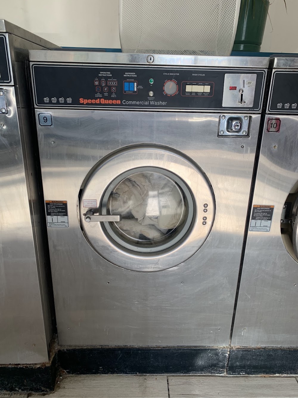 North Oaks Coin Laundry Vending Machine Location