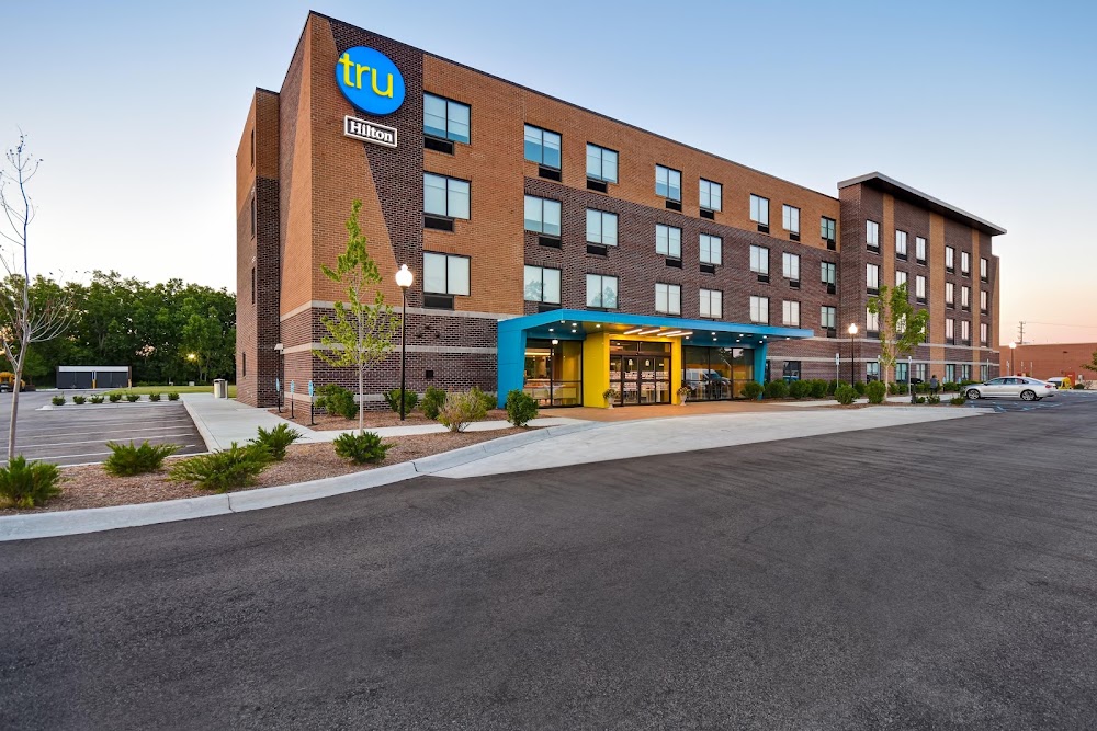 Tru by Hilton Sterling Heights Detroit Vending Machine Location