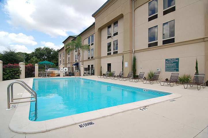 Hampton Inn Lakeland Vending Machine Location